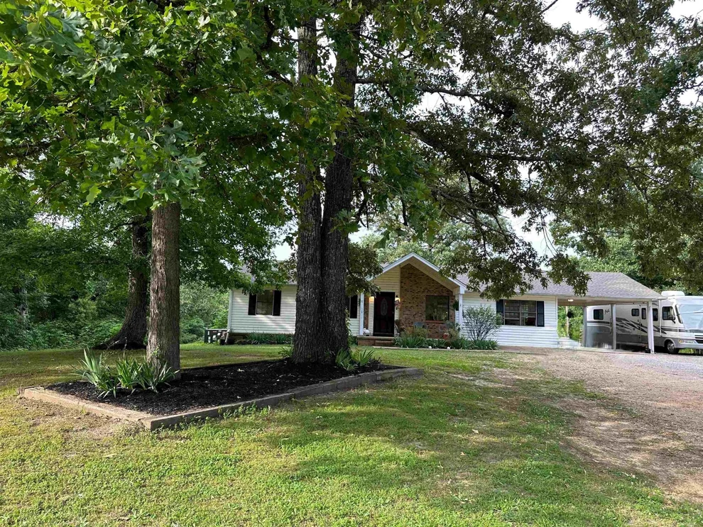 Unit for sale at 185 PYBURNS DR, Savannah, TN 38372