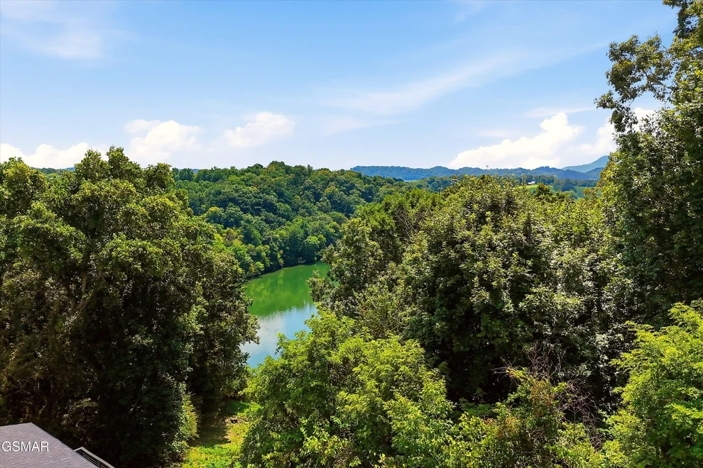 Unit for sale at 5 Rock House Road, Kodak, TN 37764
