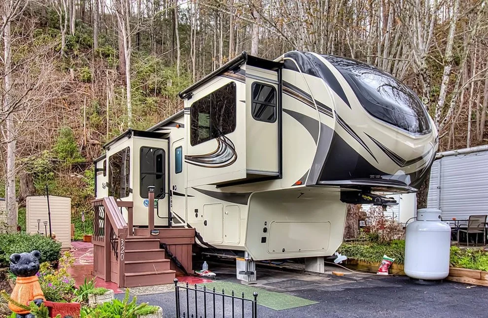 Unit for sale at 4229 E. Parkway, Gatlinburg, TN 37738