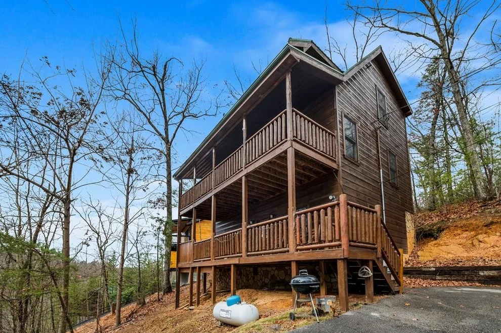 Unit for sale at 1913 Rose Pass, Sevierville, TN 37876