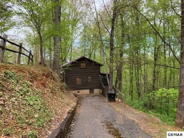 Unit for sale at 1035 Elm Circle, Sevierville, TN 37876