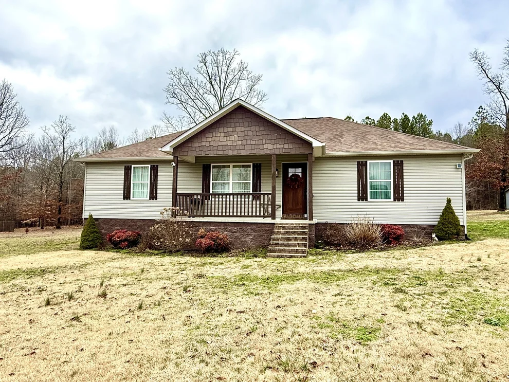 Unit for sale at 411 Presley Cir, Mount Pleasant, TN 38474
