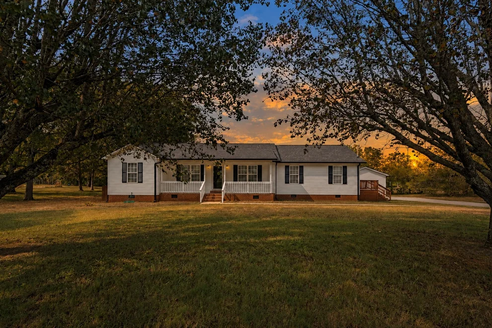 Unit for sale at 120 Whiteside Ln, Shelbyville, TN 37160