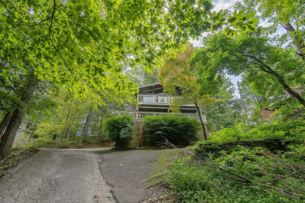Unit for sale at 1428 N Arbon Lane, Gatlinburg, TN 37738