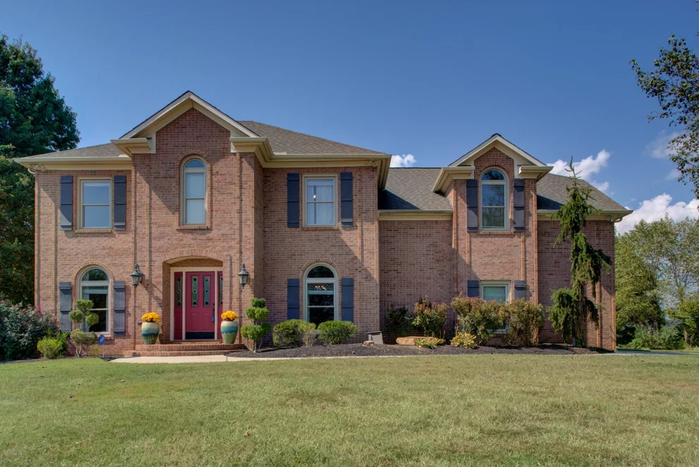 Unit for sale at 827 Foxfield Lane, Knoxville, TN 37922