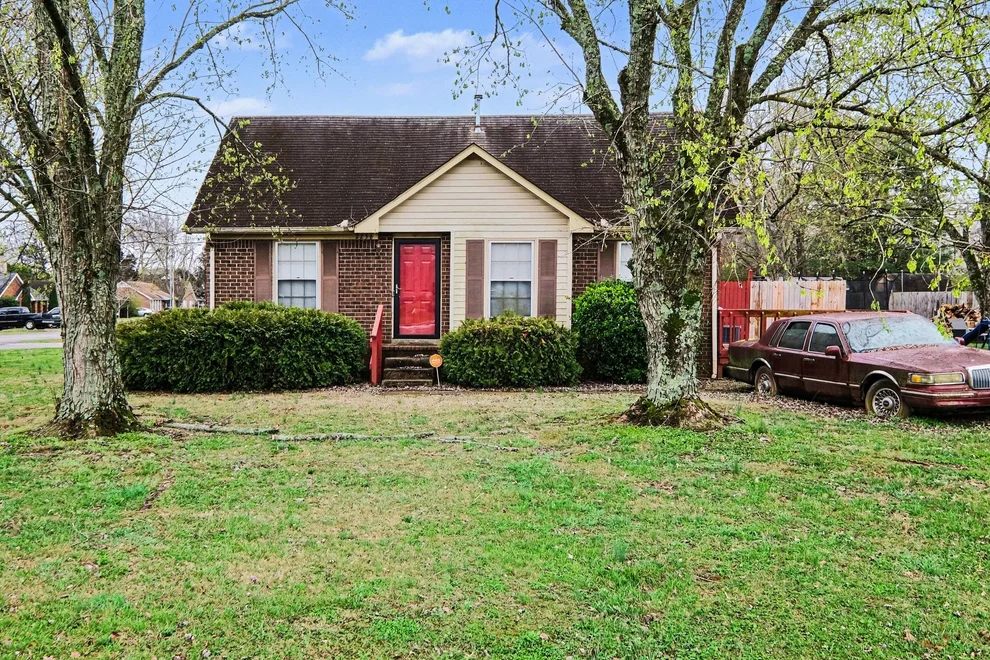 Unit for sale at 2236 Patriot Dr, Murfreesboro, TN 37130