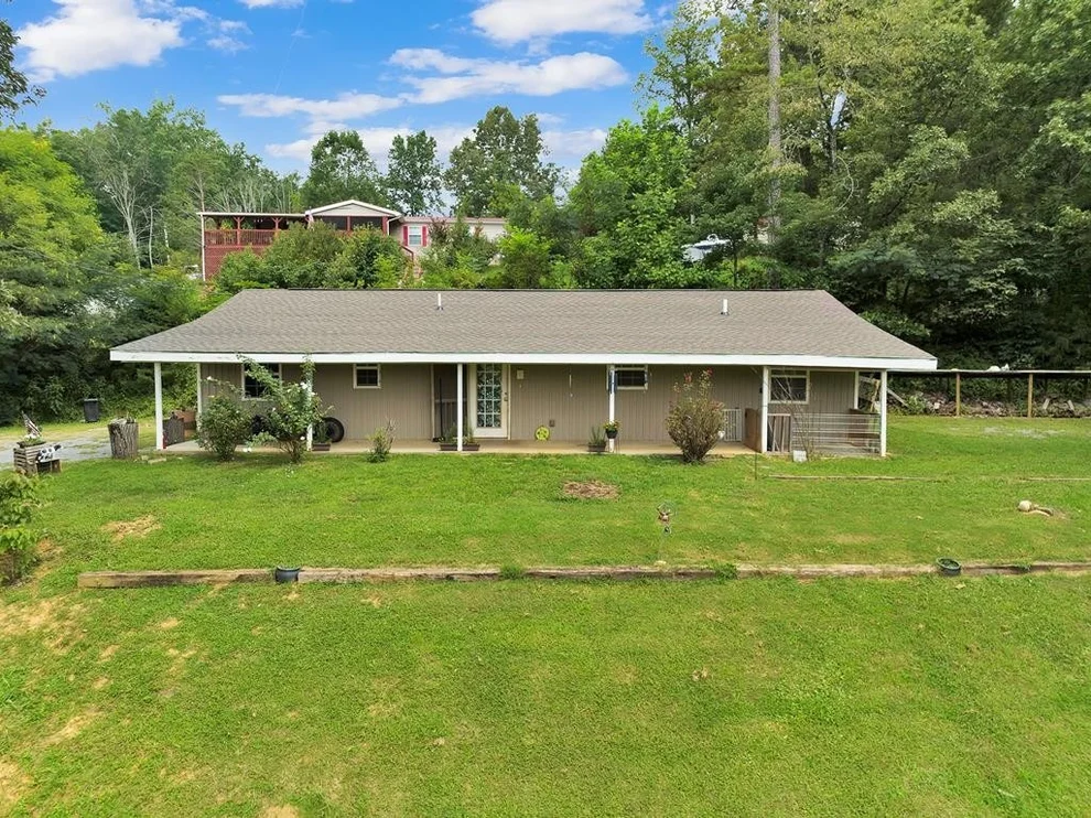 Unit for sale at 204 Meadowlark Cove Road, Sevierville, TN 37876