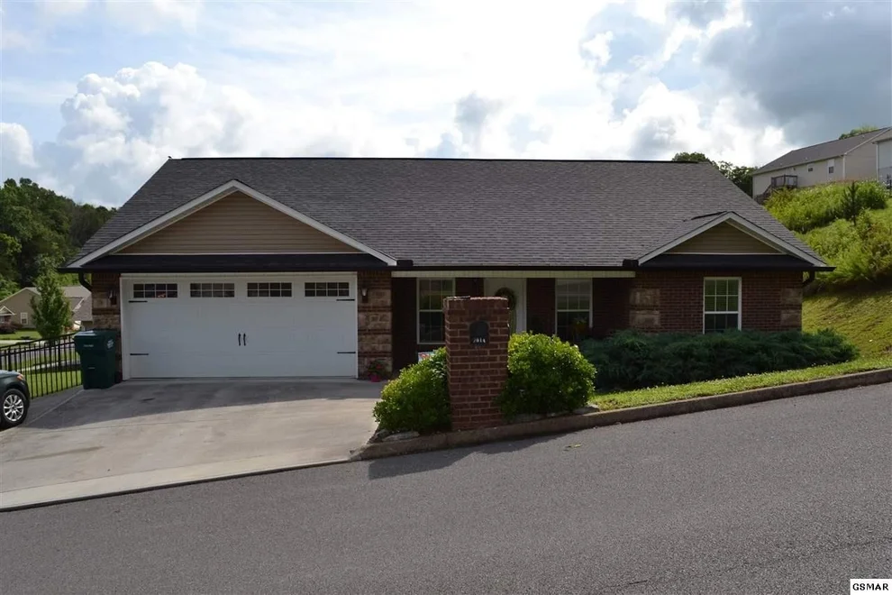 Unit for sale at 2014 Infinity Lane, Sevierville, TN 37876