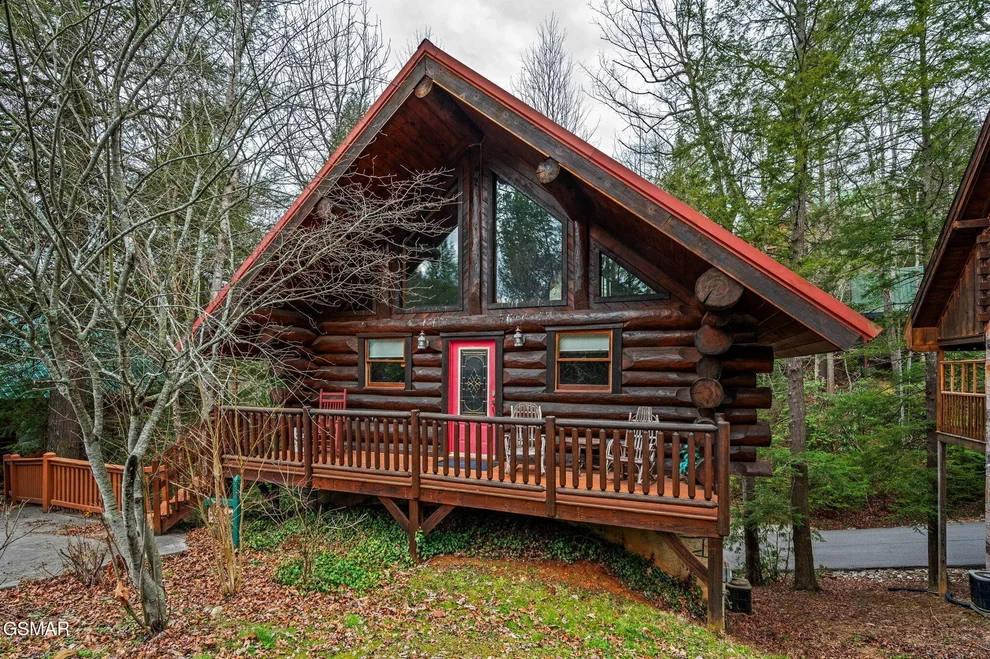 Unit for sale at 512 Hootowl Way, Gatlinburg, TN 37738