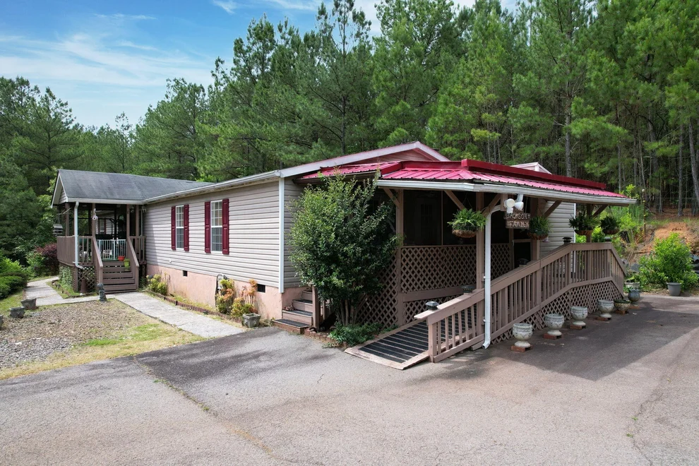 Unit for sale at 625 Stansbury Mountain Road, Copperhill, TN 37317