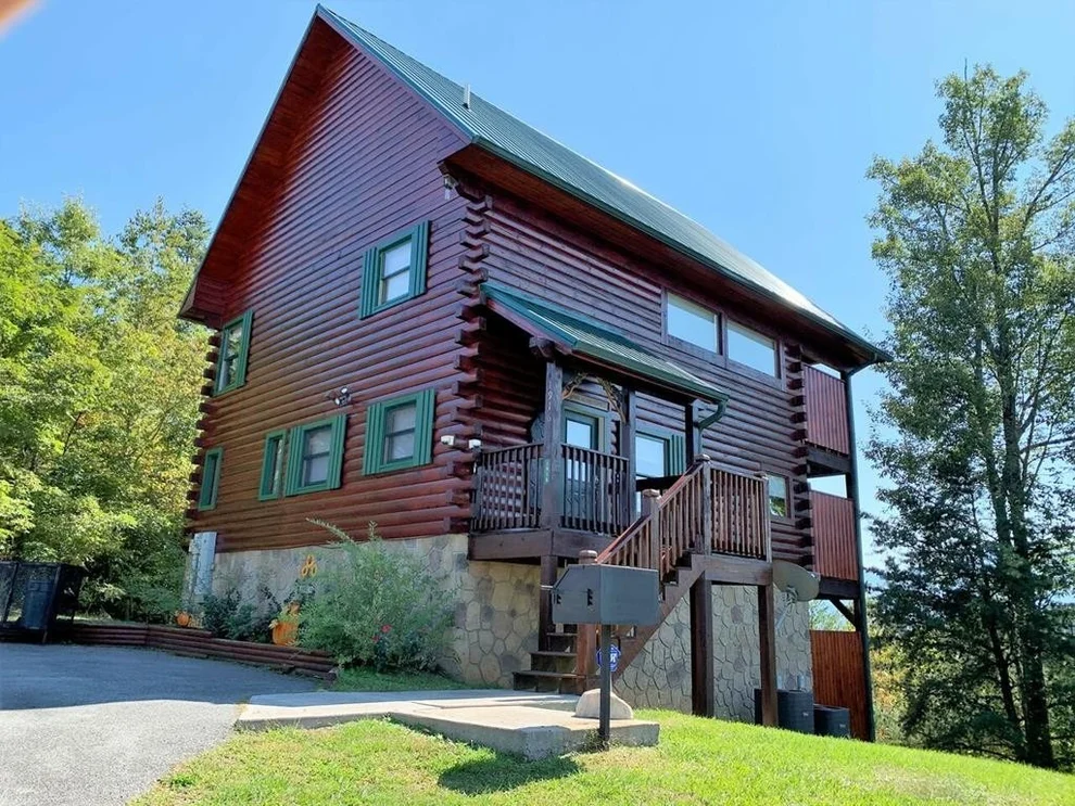 Unit for sale at 1916 Starr Ridge Drive, Sevierville, TN 37876