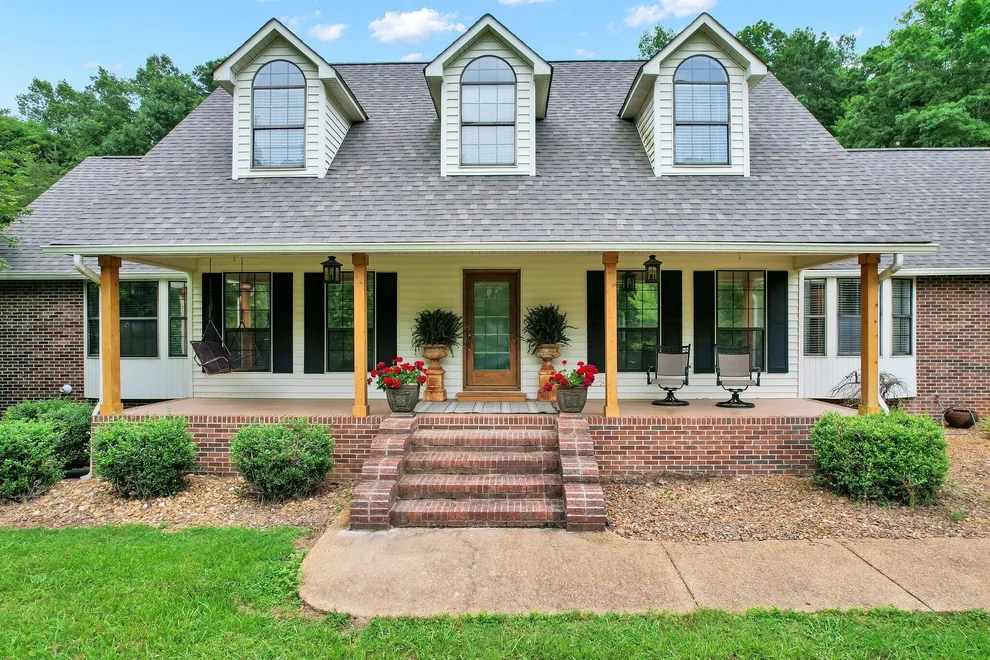 Unit for sale at 110 Dean Howard Lane, Decatur, TN 37322