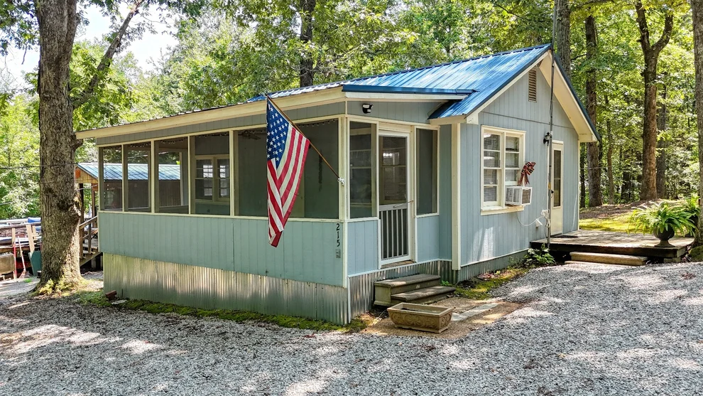 Unit for sale at 215 Mizpah St, Springville, TN 38256