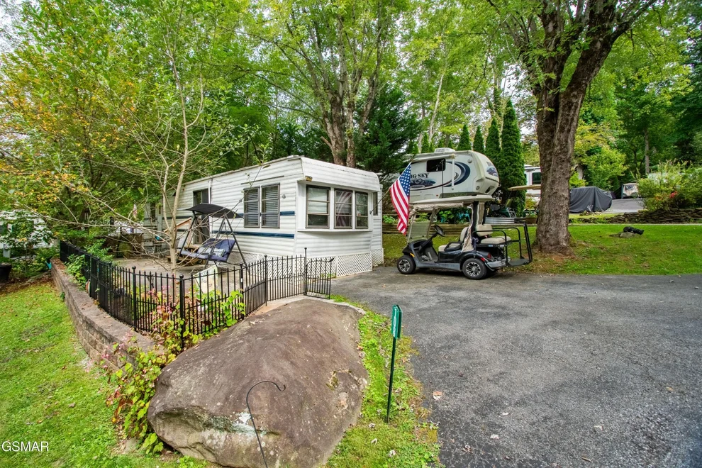 Unit for sale at 4229 E Parkway, Gatlinburg, TN 37738