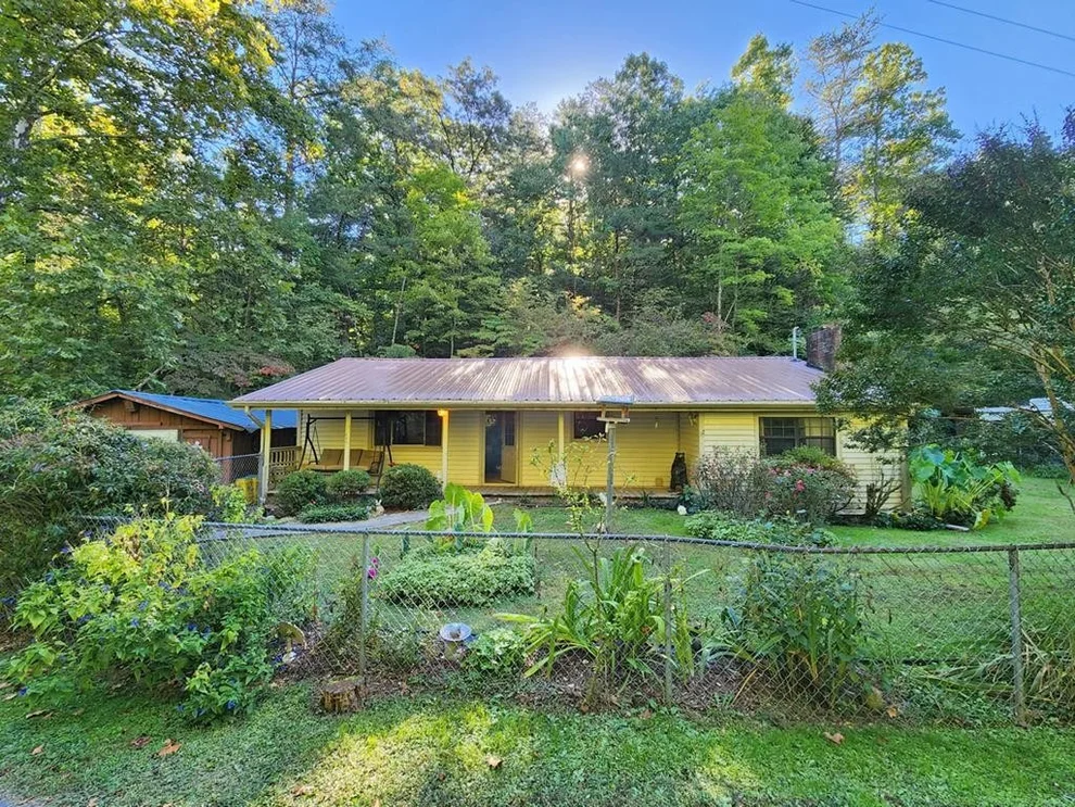 Unit for sale at 3659 Tinker Hollow Road, Pigeon Forge, TN 37863