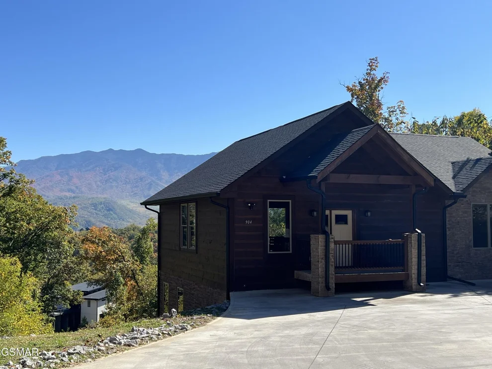 Unit for sale at 904 Elm Road, Gatlinburg, TN 37738