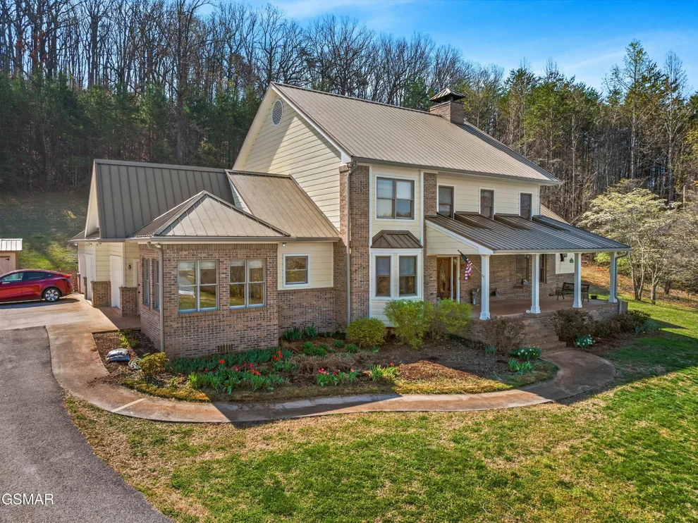 Unit for sale at 2216 McCammon Road, Knoxville, TN 37920