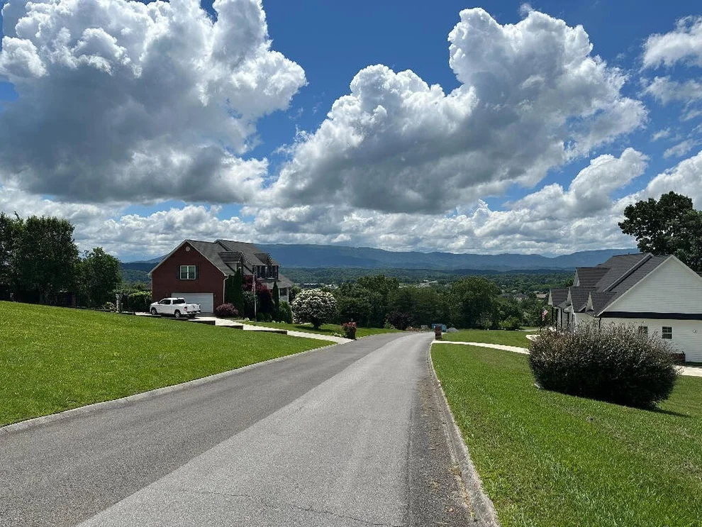 Unit for sale at 21 Clydesdale Avenue, Seymour, TN 37865