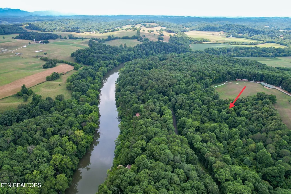 Unit for sale at 12 Pates Hills Rd, Mosheim, TN 37818