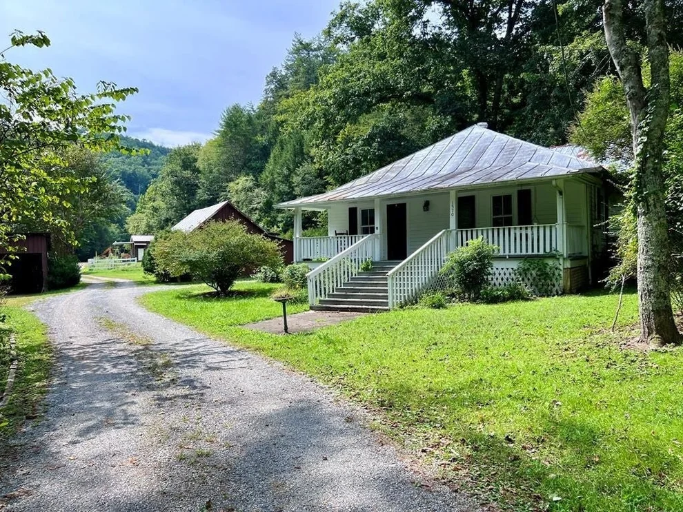 Unit for sale at 1570 S Helton Rd, Sevierville, TN 37862