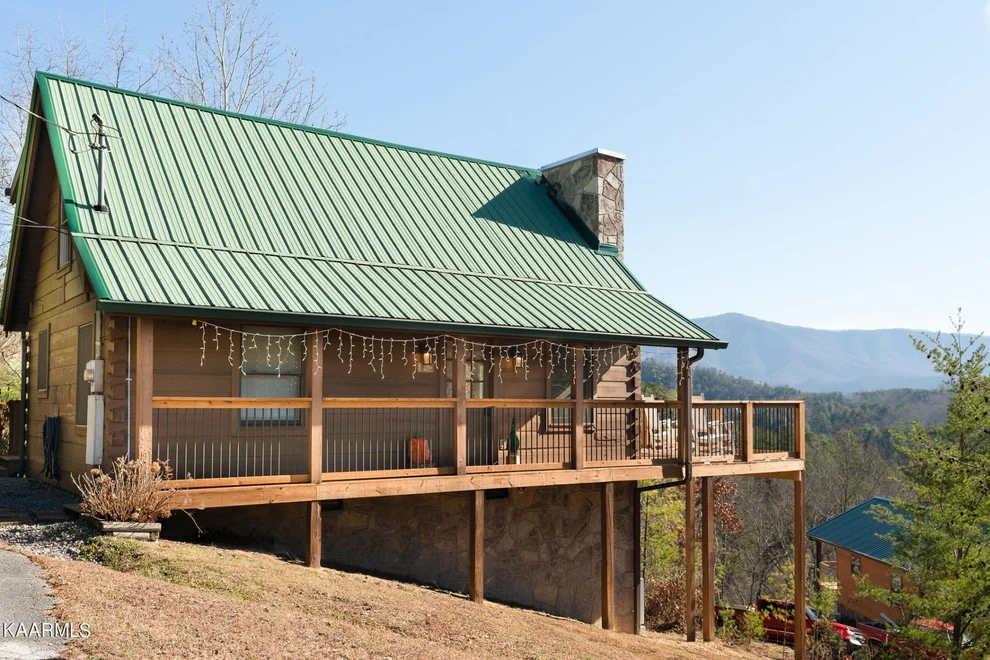 Unit for sale at 2518 Raccoon Hollow Way, Sevierville, TN 37862