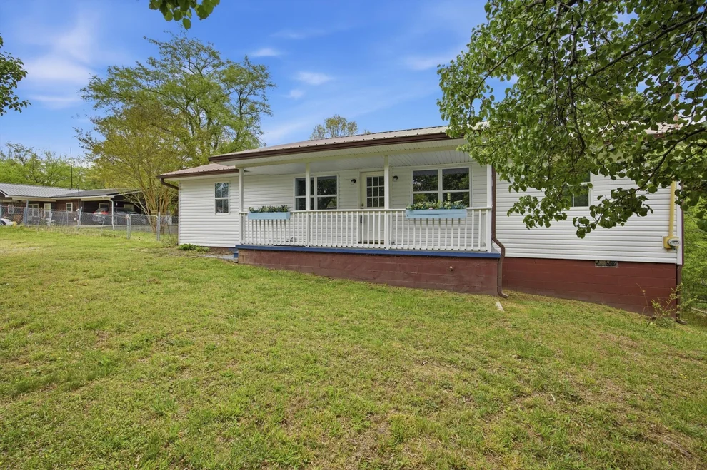 Unit for sale at 140 Bryant Avenue, La Fayette, GA 30728