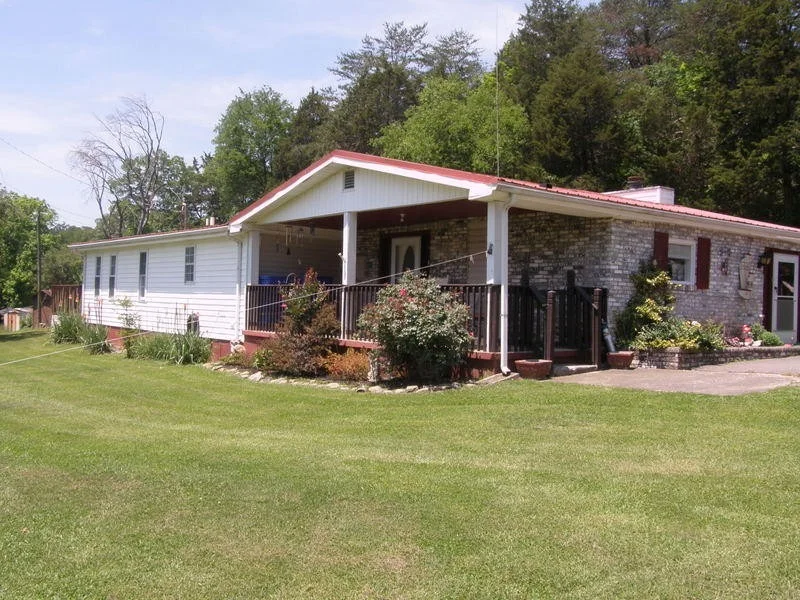 Unit for sale at 3240 Grove Rd, Mascot, TN 37806