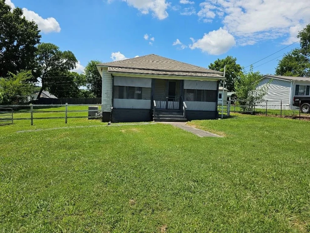 Unit for sale at 659 4th Street, Newport, TN 37821