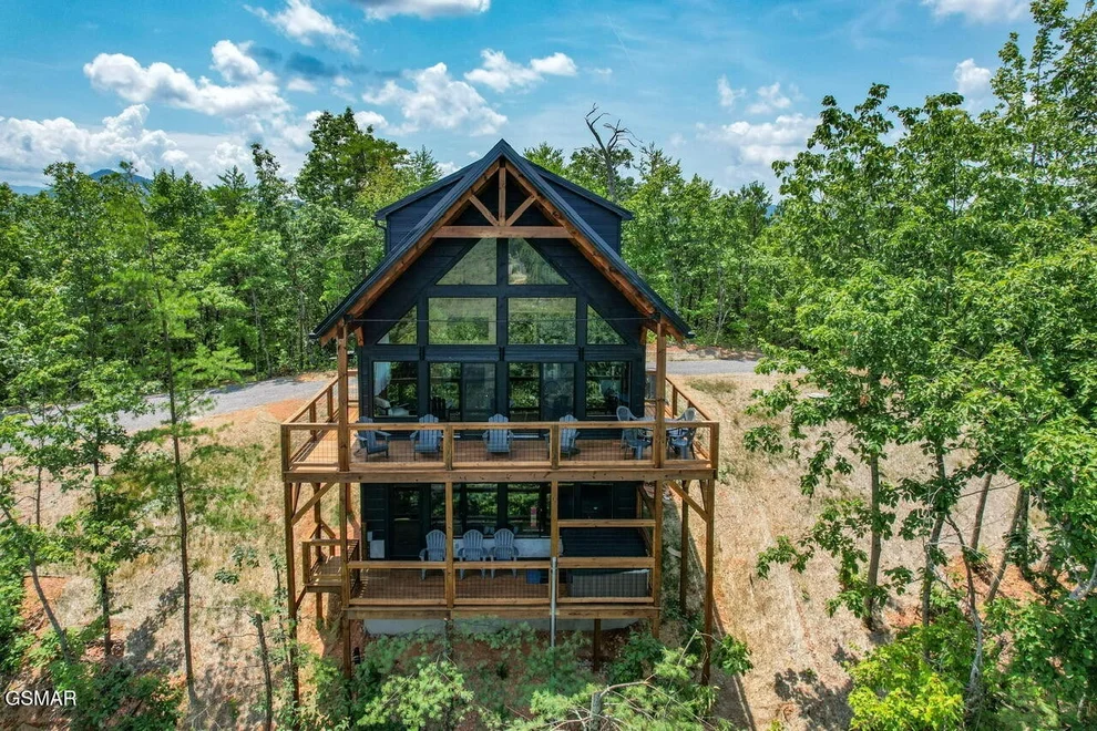 Unit for sale at 1874 Natures Lane, Sevierville, TN 37862
