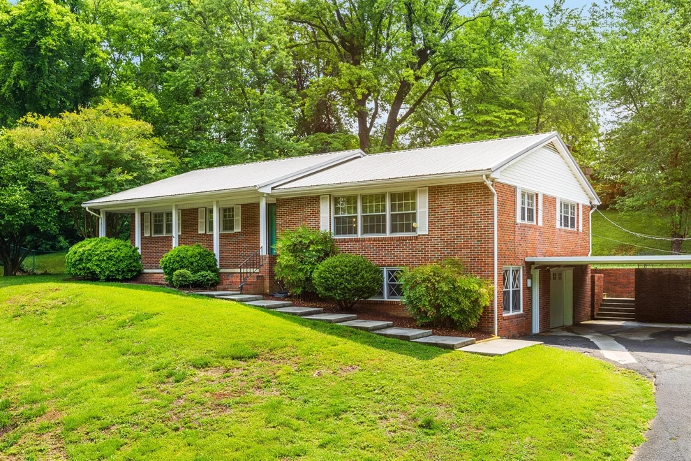Unit for sale at 2802 Elm Drive NE, Cleveland, TN 37312