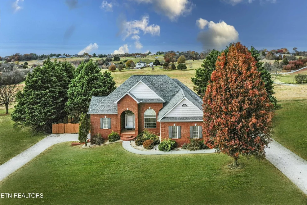 Unit for sale at 3316 Colby Cove Drive, Maryville, TN 37801