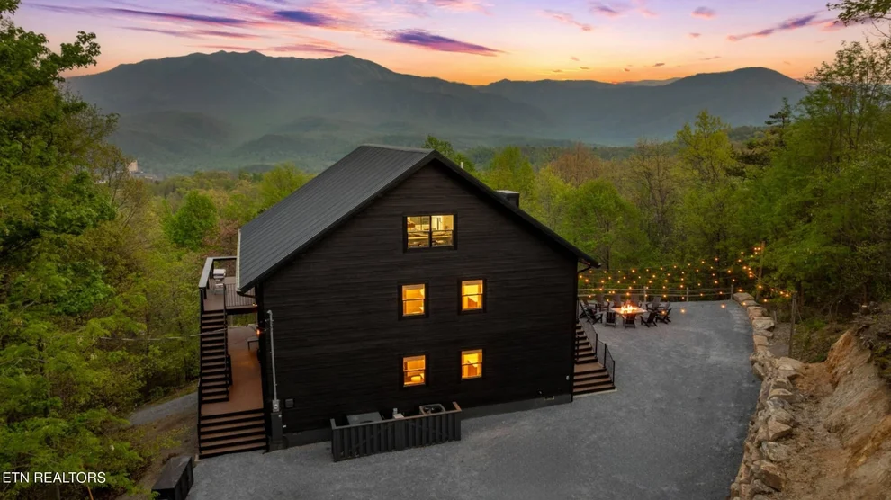 Unit for sale at 1433 Garrett Place, Gatlinburg, TN 37738