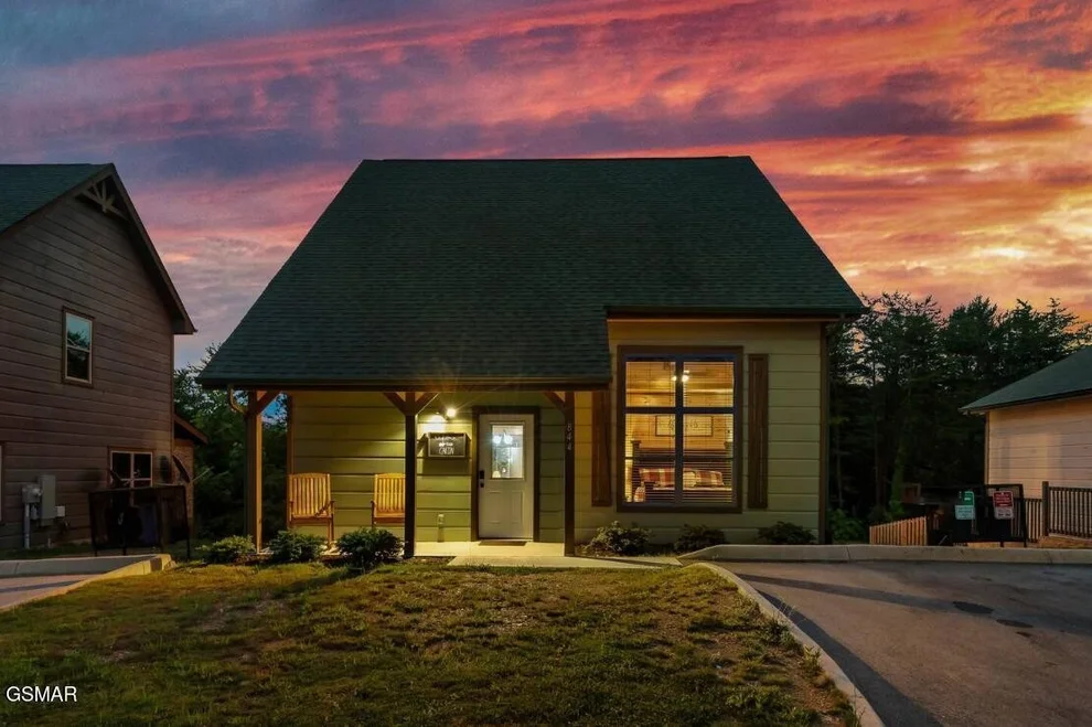 Unit for sale at 844 Osprey Way, Pigeon Forge, TN 37863