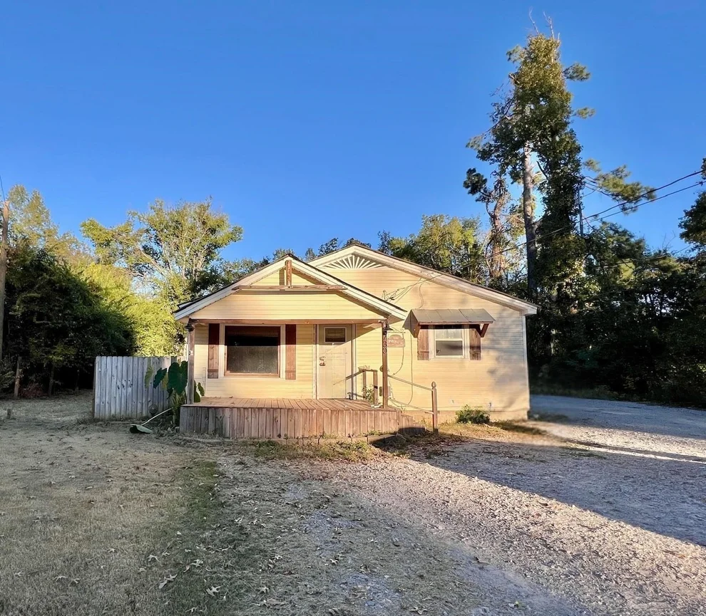 Unit for sale at 730 CRAVENS DR, Savannah, TN 38372
