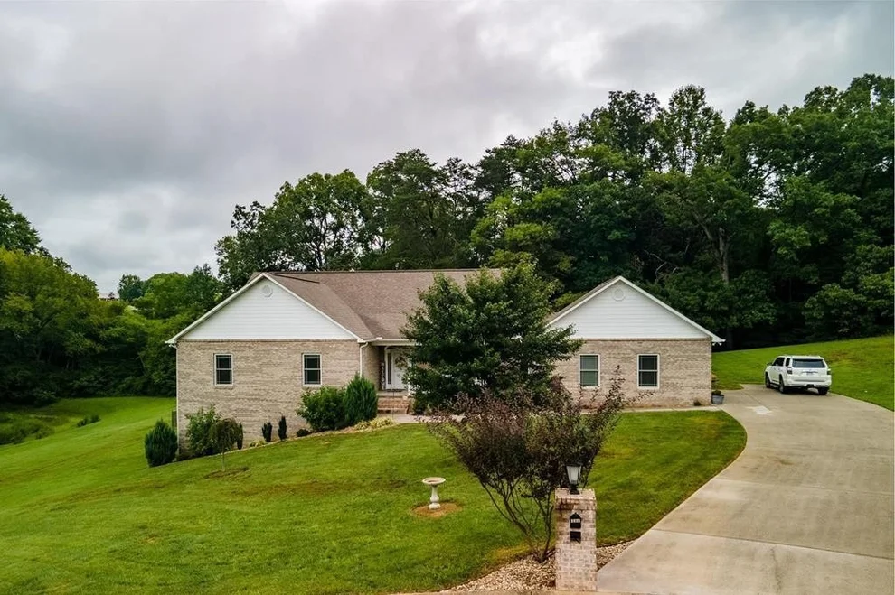 Unit for sale at 1870 Sierra Lane, Sevierville, TN 37862