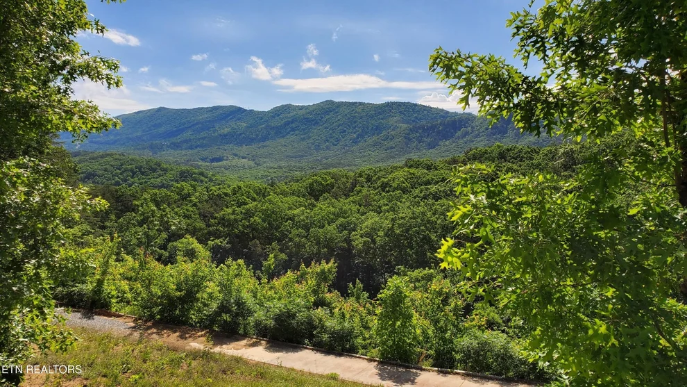 Unit for sale at 5097 Allegheny Cove Way, Maryville, TN 37803