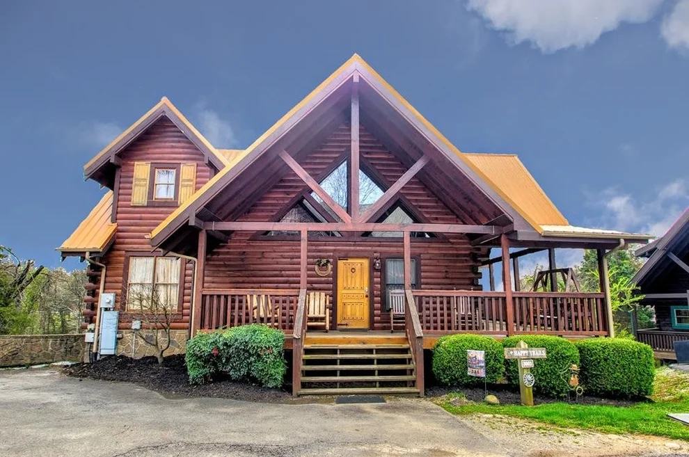 Unit for sale at 3003 Oak Tree Way, Pigeon Forge, TN 37863