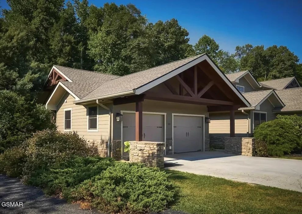 205 Bishop Cap Circle