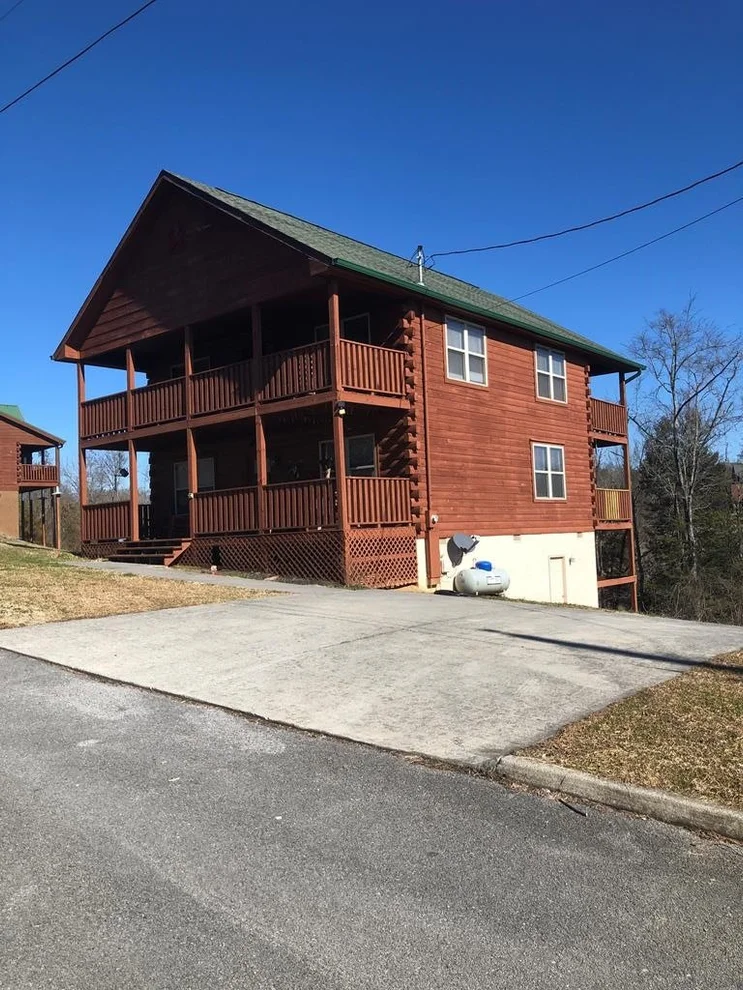 Unit for sale at 410 Oak Sky Way, Sevierville, TN 37876