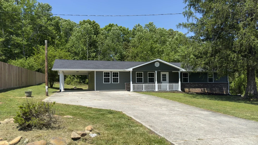 Unit for sale at 242 Lake Hills Circle, Spring City, TN 37381