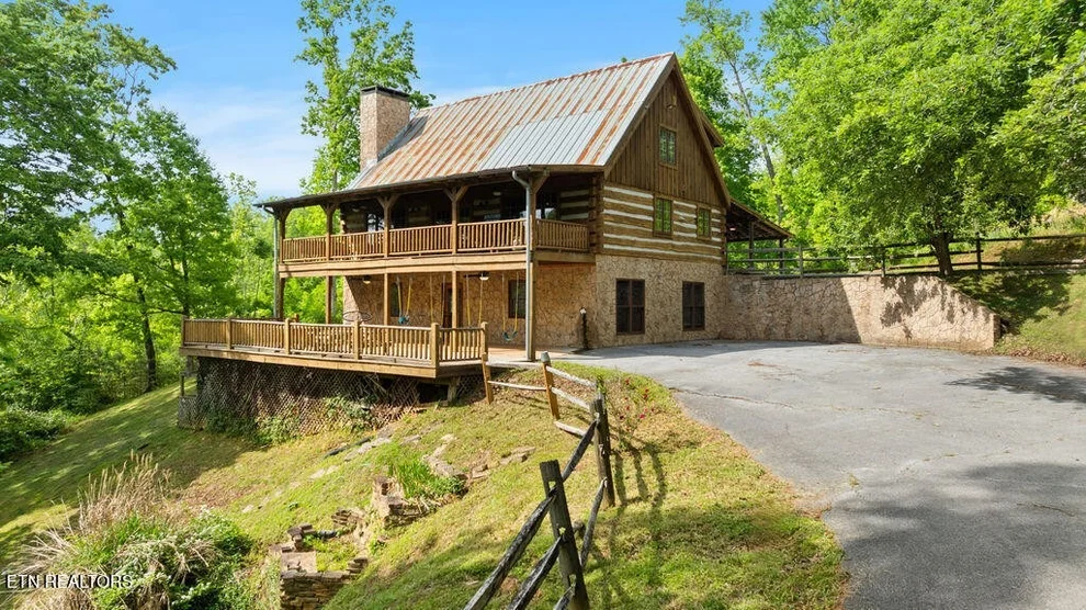 Unit for sale at 302 Beech Branch Rd, Gatlinburg, TN 37738