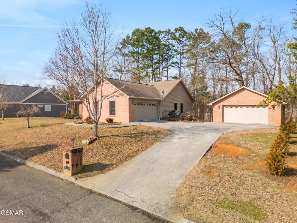 Unit for sale at 413 Glenns Lea, Sevierville, TN 37876