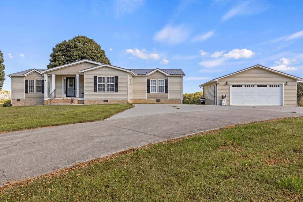 Unit for sale at 238 Sunnyside Road, Sweetwater, TN 37874