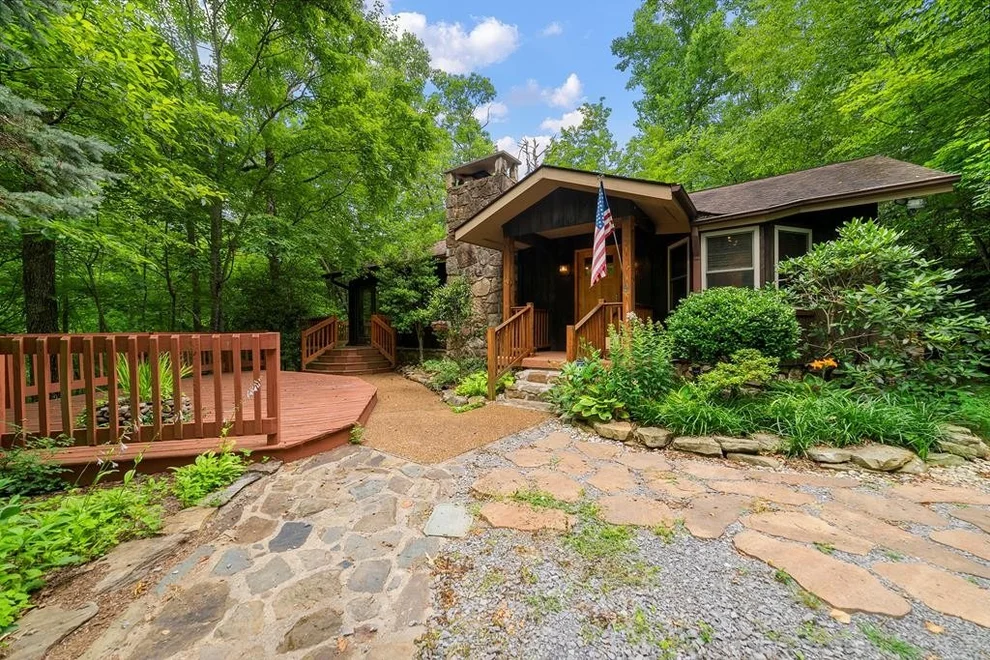 Unit for sale at 609 Ridge Place, Gatlinburg, TN 37738