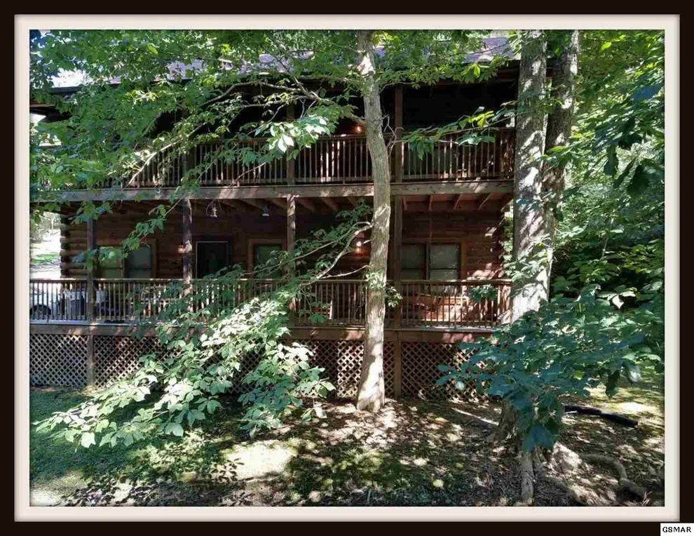 Unit for sale at 704 Grey Hawk Way, Pigeon Forge, TN 37863