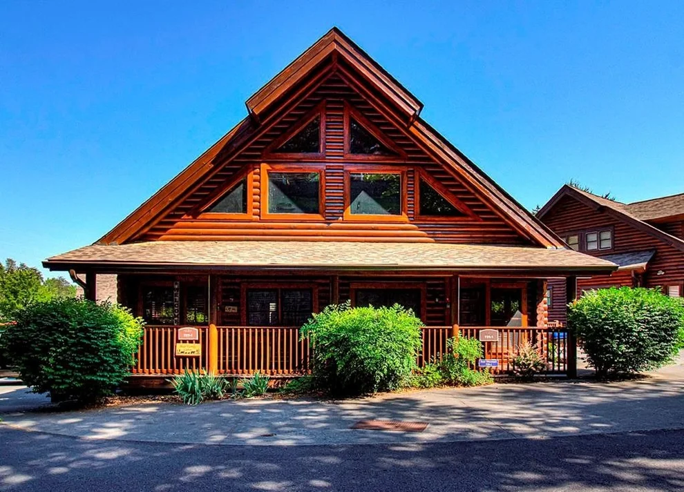 Unit for sale at 727 Golf View, Pigeon Forge, TN 37863