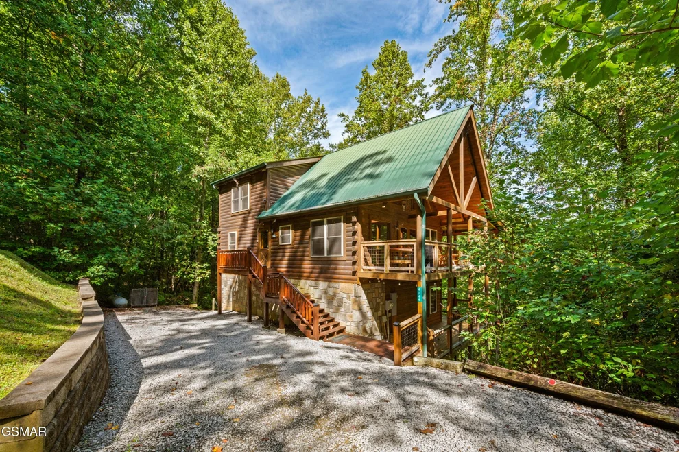 Unit for sale at 4144 Burning Tree Lane, Sevierville, TN 37862
