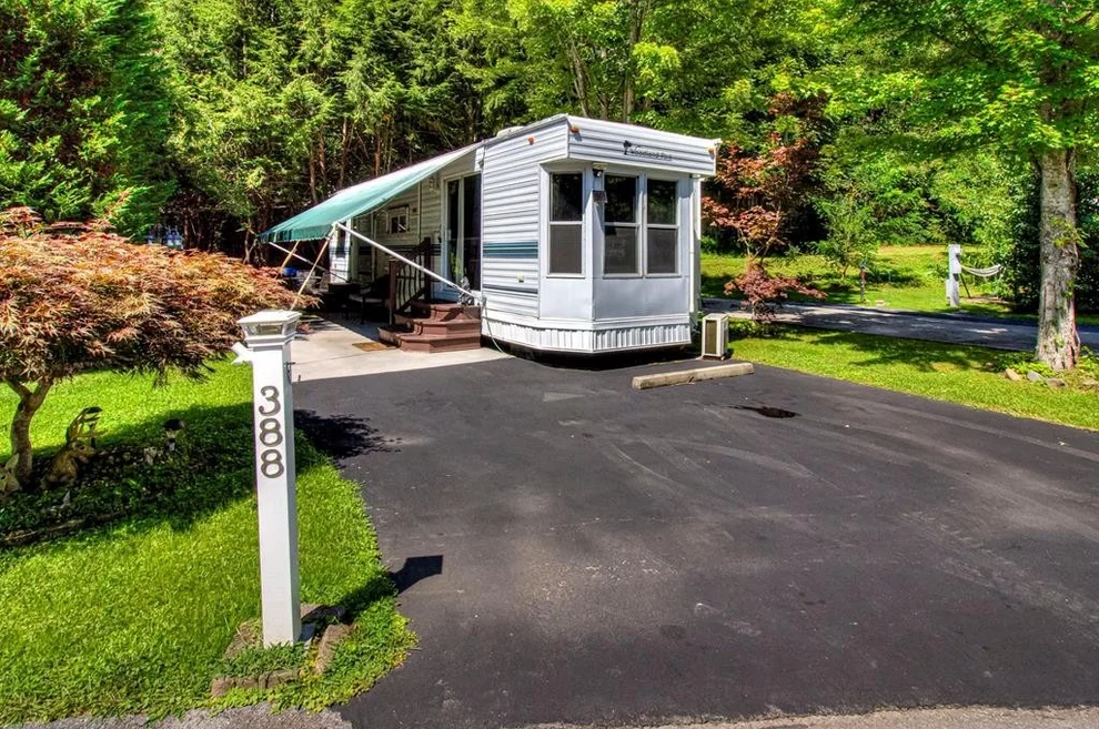 Unit for sale at 4229 E Parkway, Gatlinburg, TN 37738