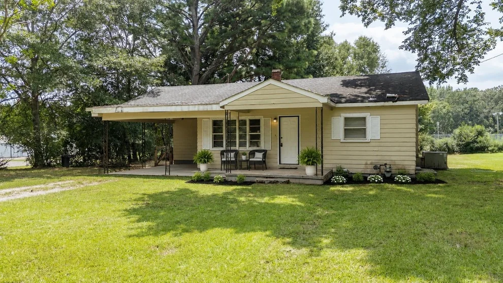 Unit for sale at 114 S PARKWAY AVE, Bethel Springs, TN 38315
