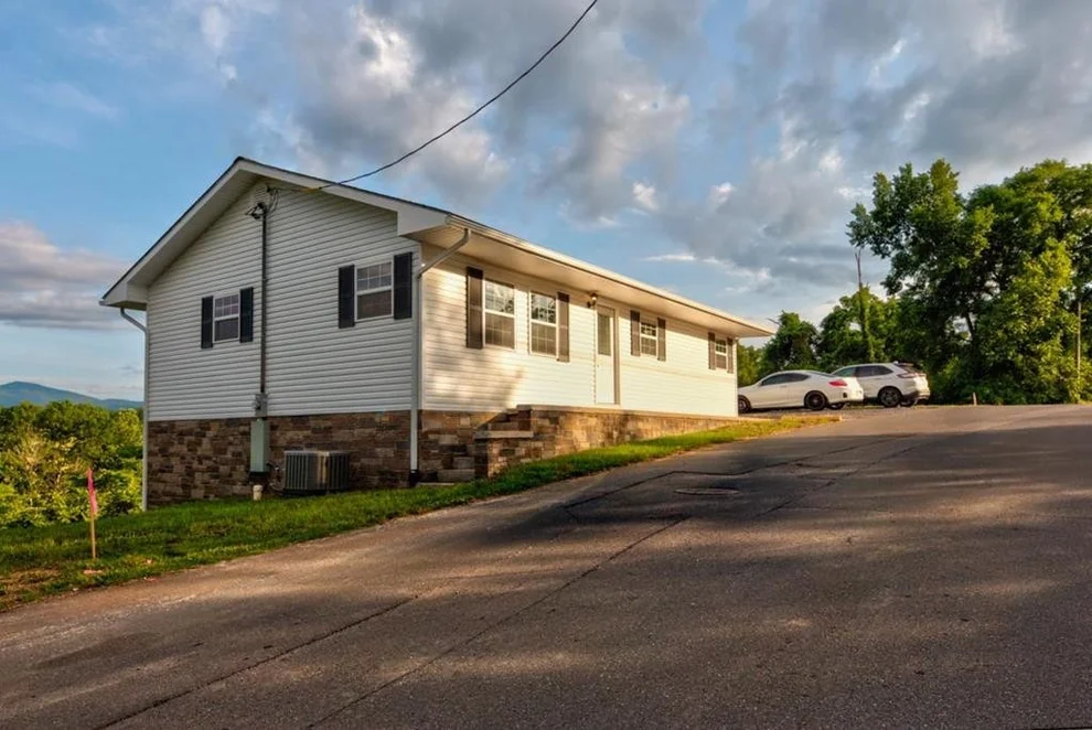 Unit for sale at 124 Belton Avenue, Newport, TN 37821